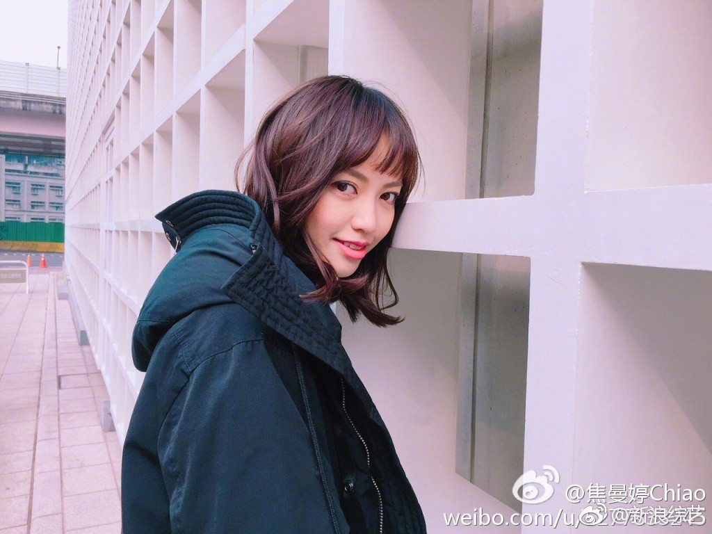 Nhan sắc như nắng mai của con gái Triển Chiêu Tiêu Ân Tuấn khiến dân tình mê mẩn